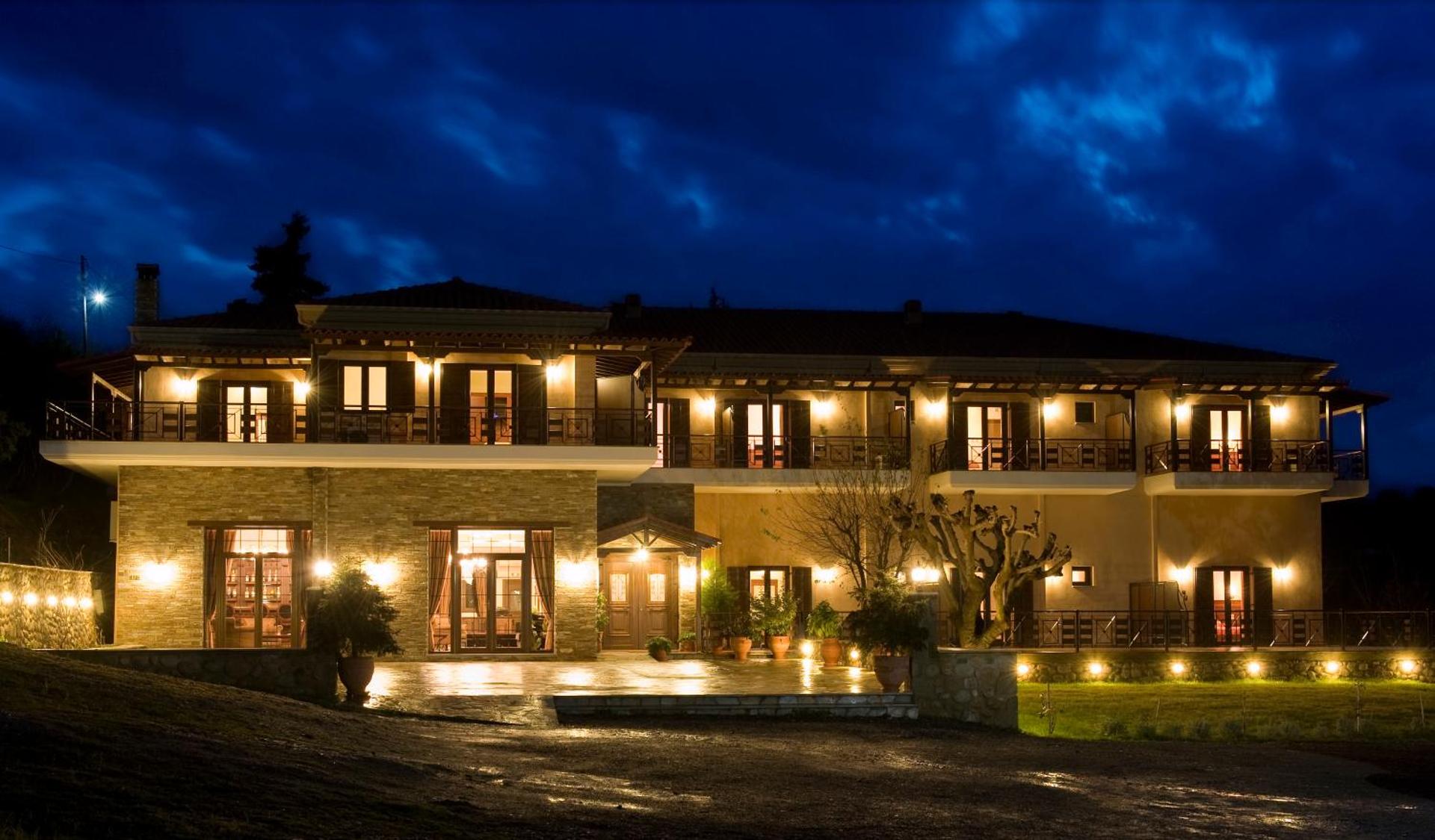 Dellas Boutique Hotel - Photo 59
