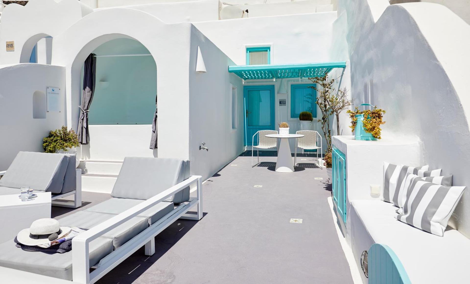Dreams Luxury Suites - Photo 32