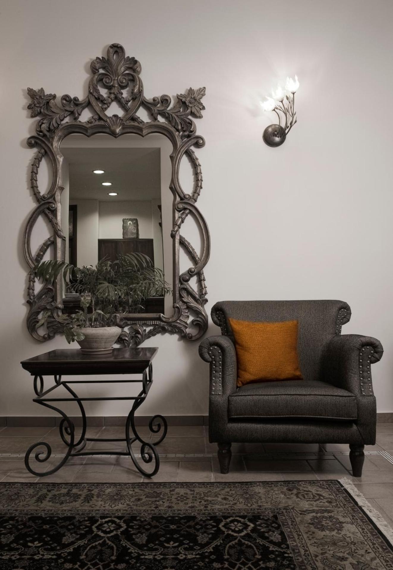Dellas Boutique Hotel - Photo 78