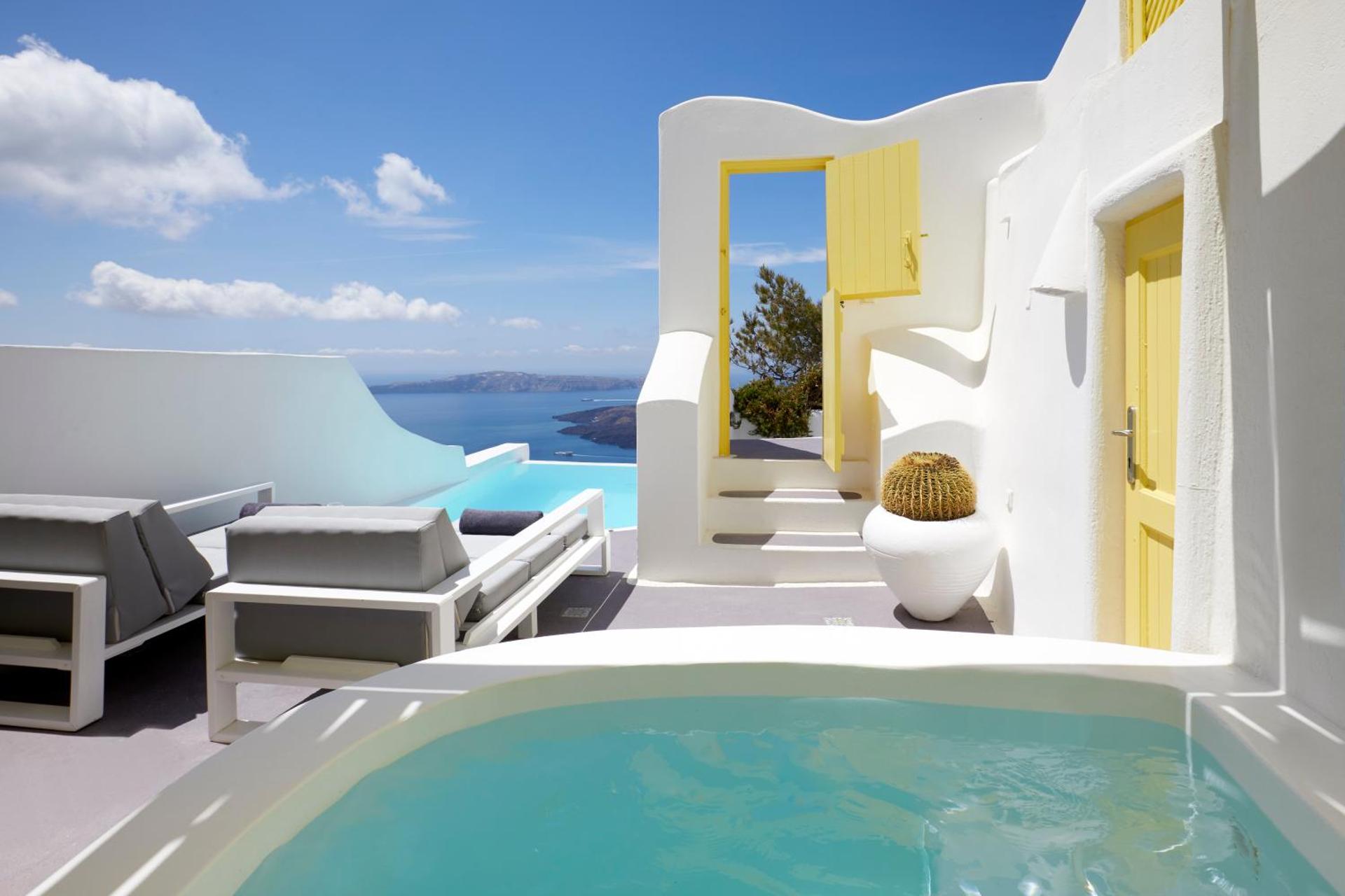 Dreams Luxury Suites - Photo 23