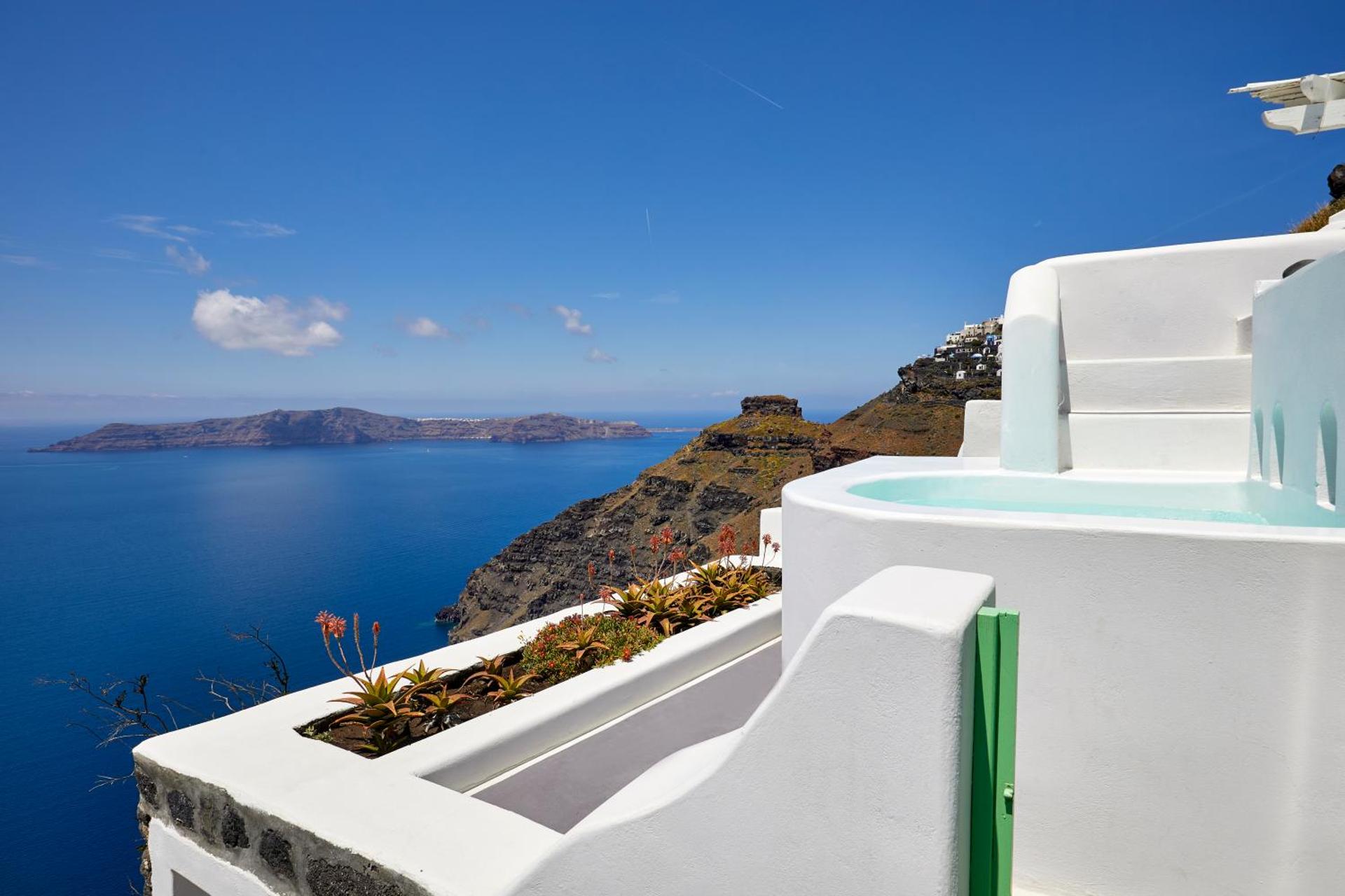 Dreams Luxury Suites - Photo 14