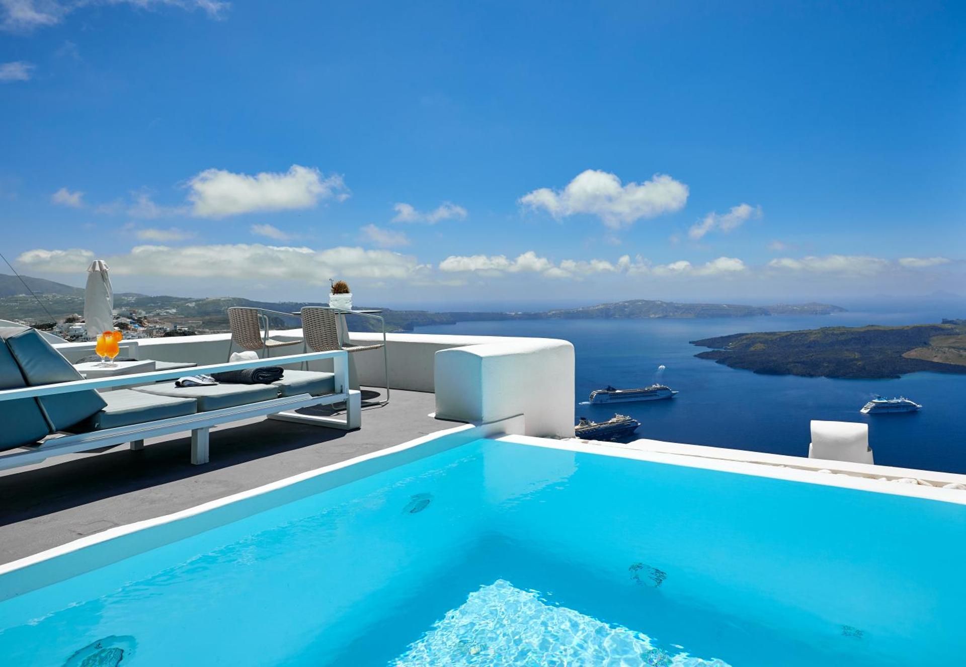 Dreams Luxury Suites - Photo 5