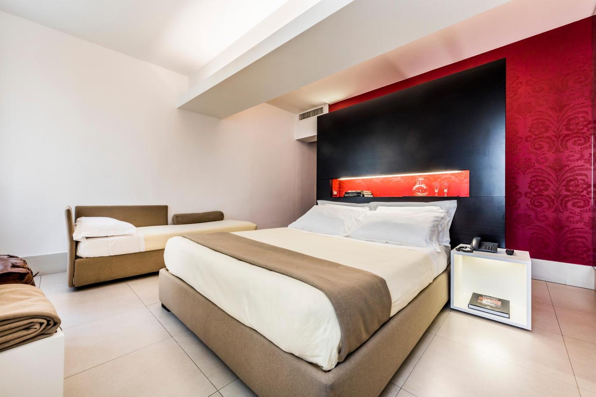 Savoy Hotel - Photo 50