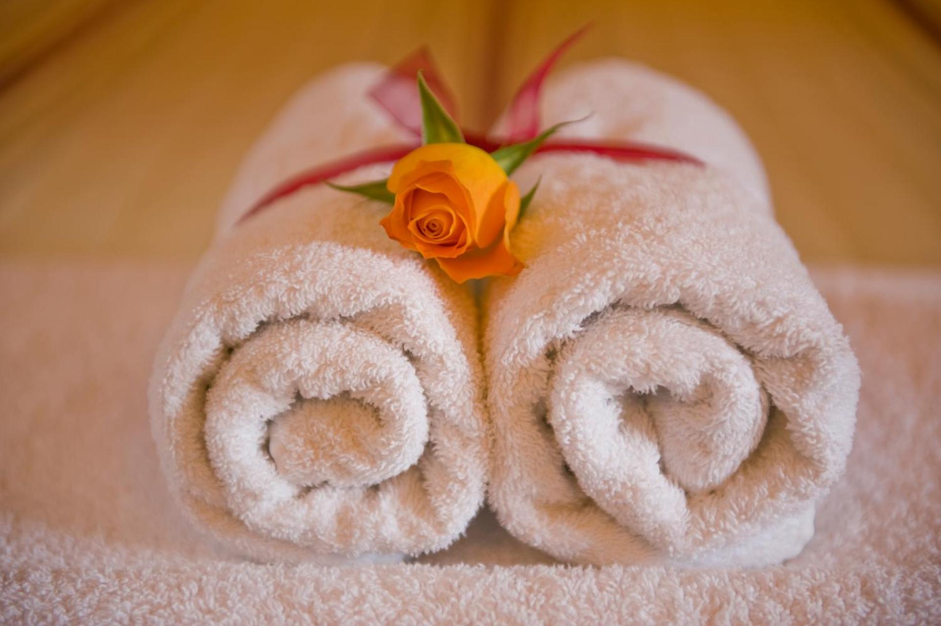 Dellas Boutique Hotel - Photo 15