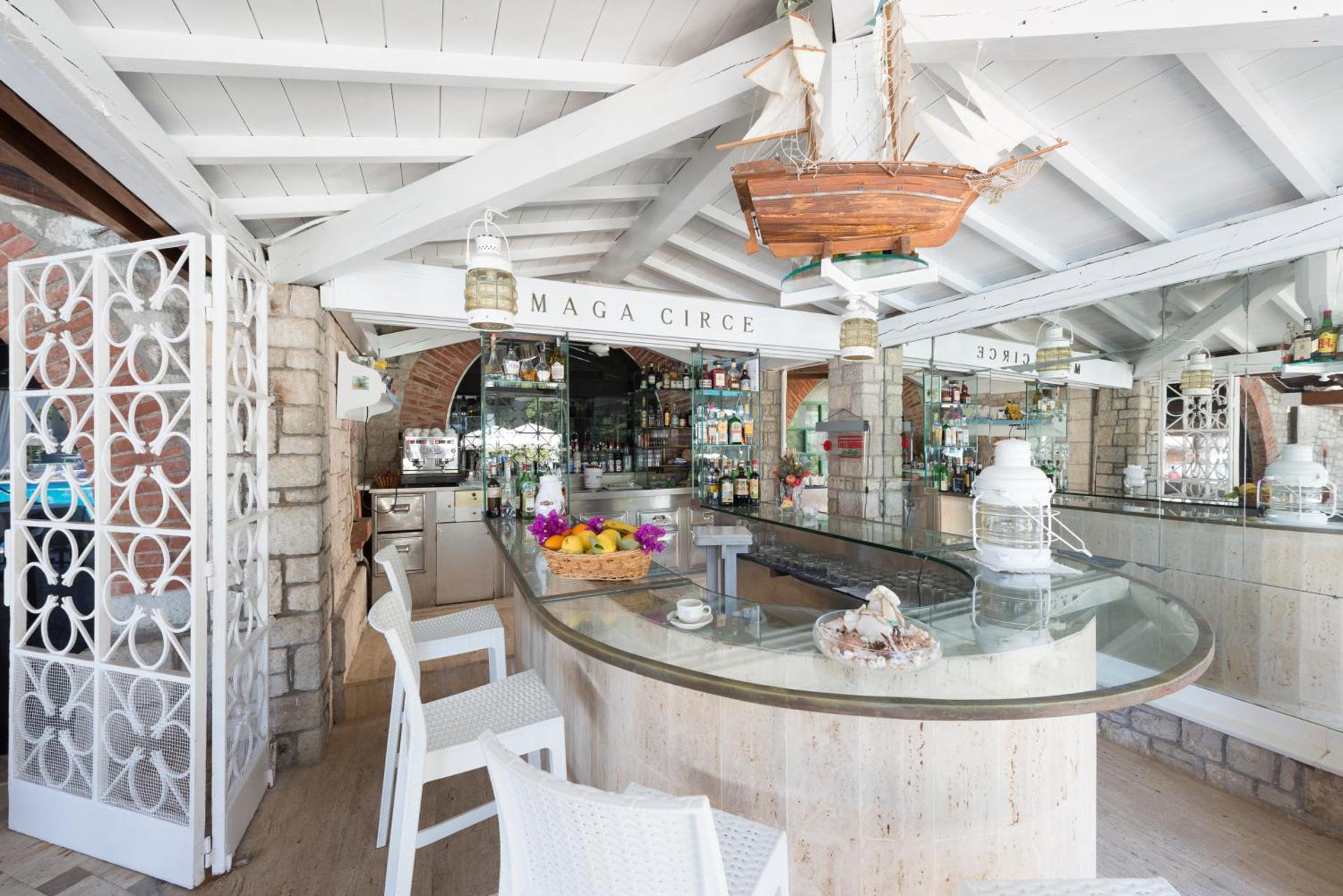 Hotel Ristorante Maga Circe - Photo 169