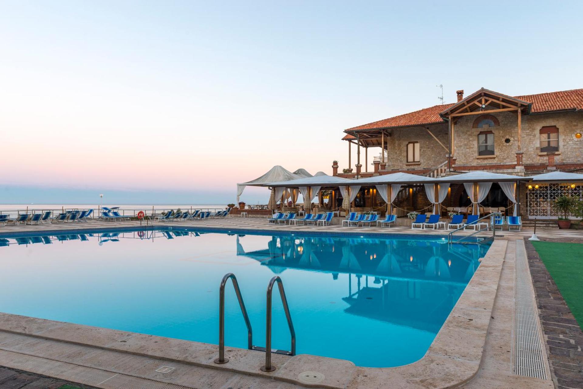 Hotel Ristorante Maga Circe - Photo 172