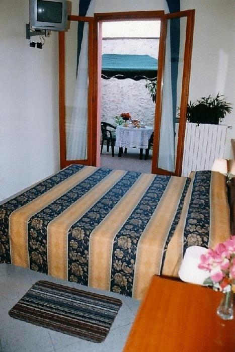 Hotel Greco - Photo 32
