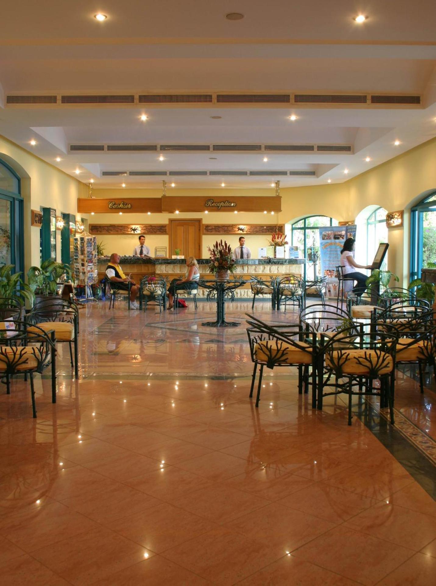 Falcon Hills Hotel - Photo 50