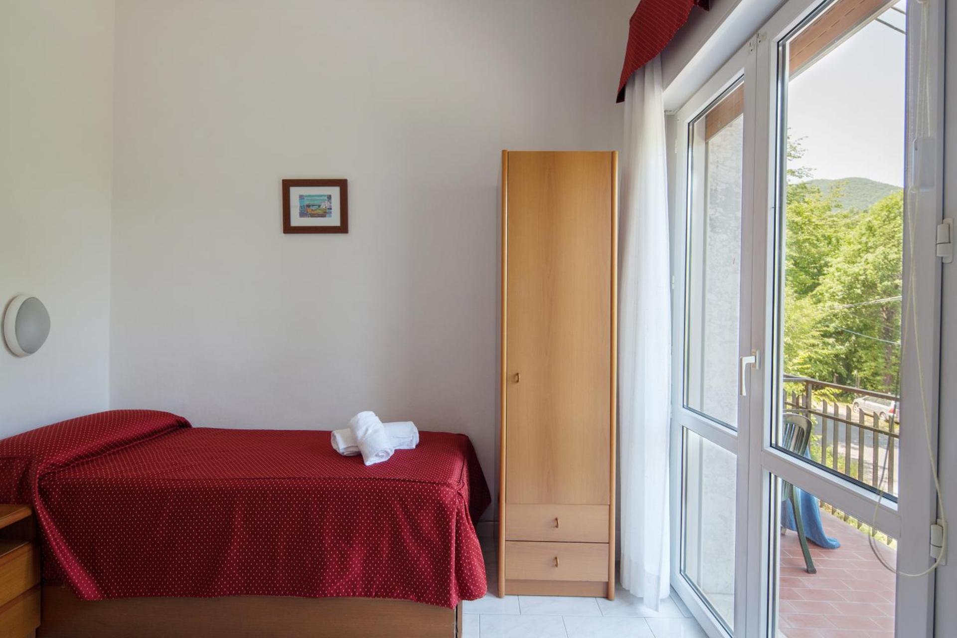 Hotel Nella - Photo 4