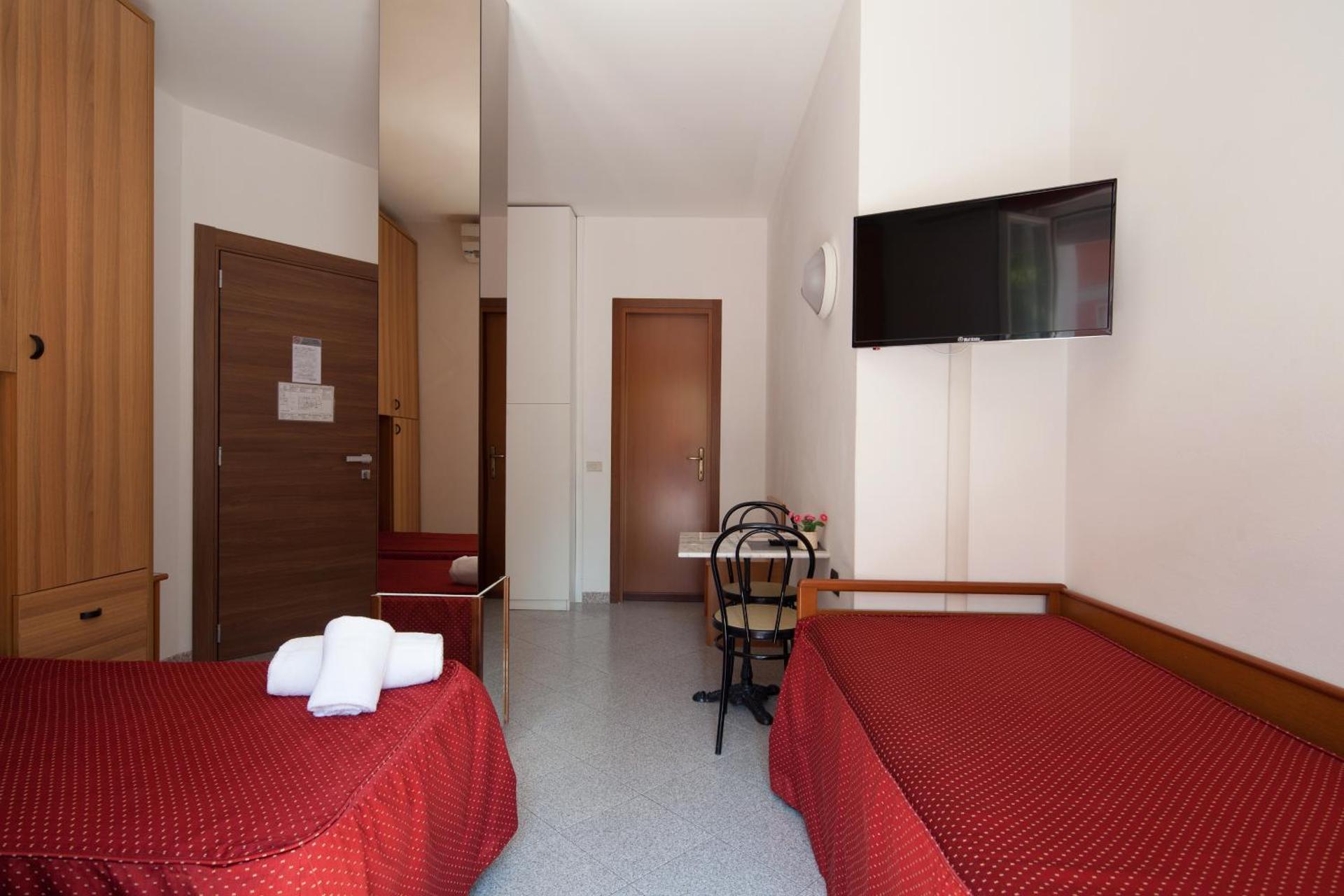 Hotel Nella - Photo 28