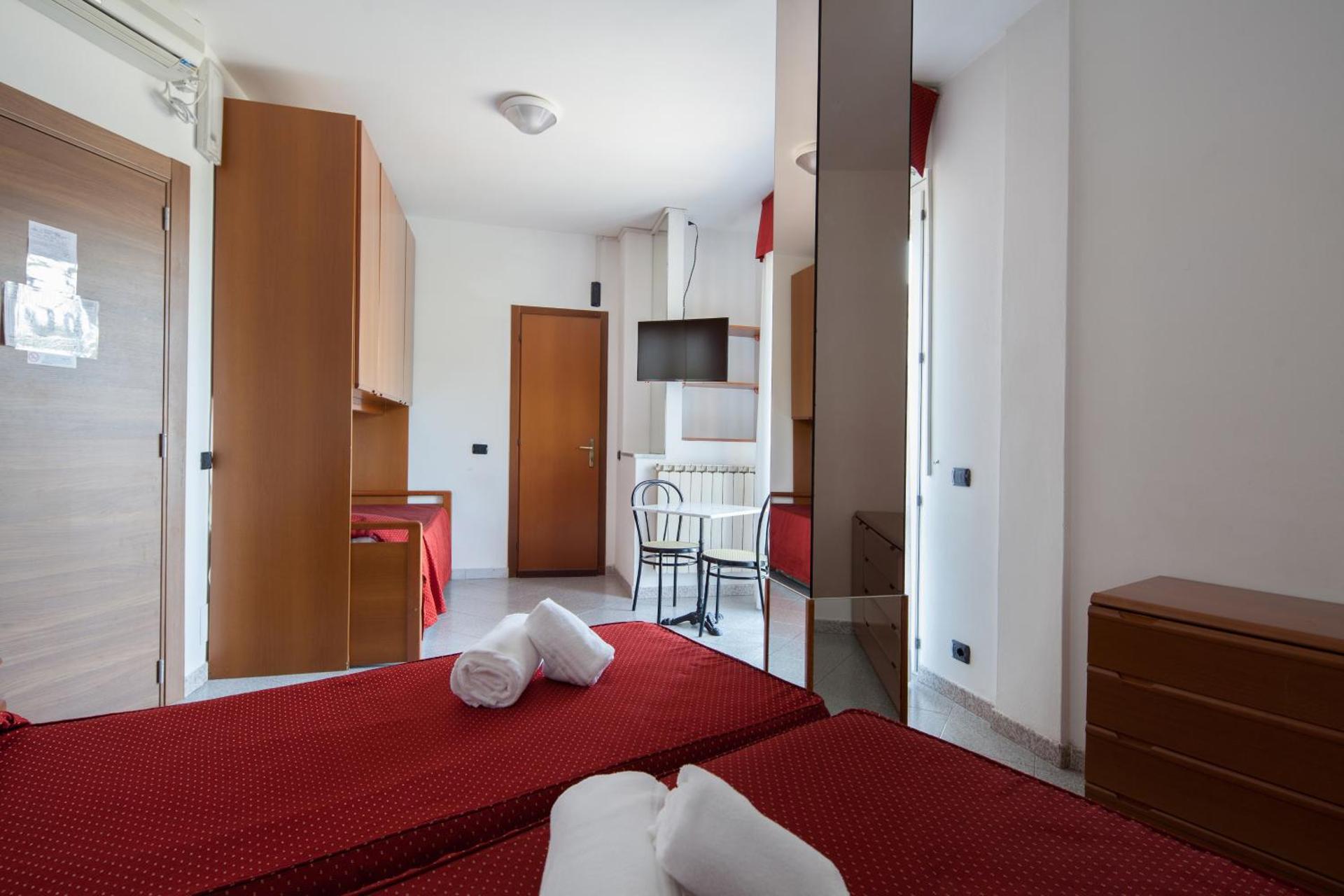Hotel Nella - Photo 31