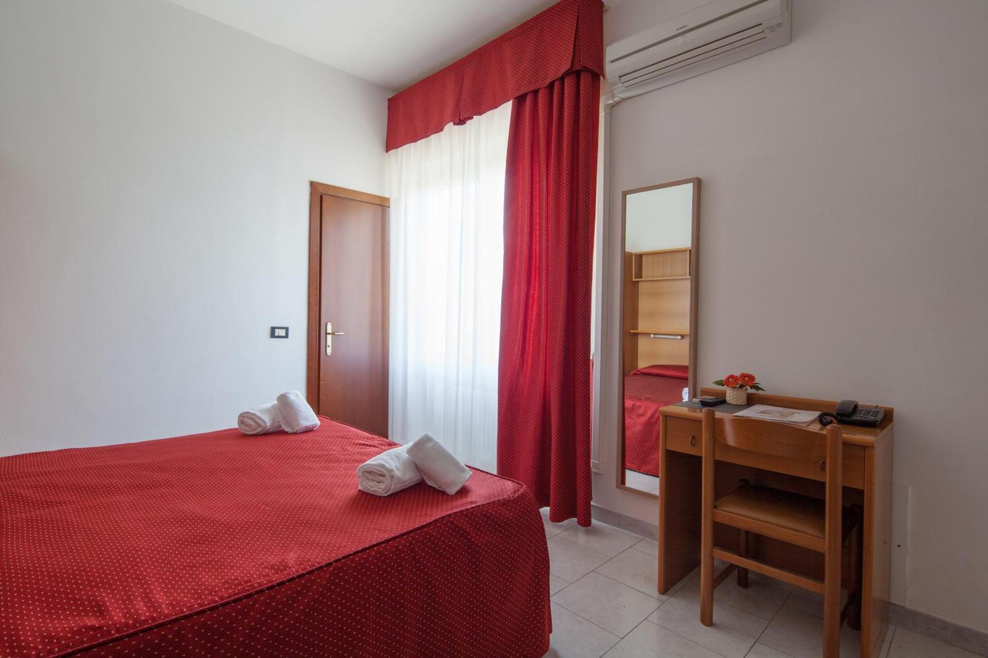 Hotel Nella - Photo 35