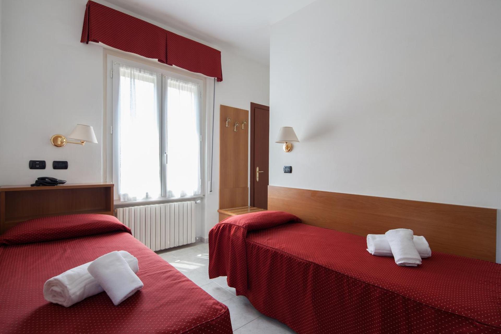 Hotel Nella - Photo 39