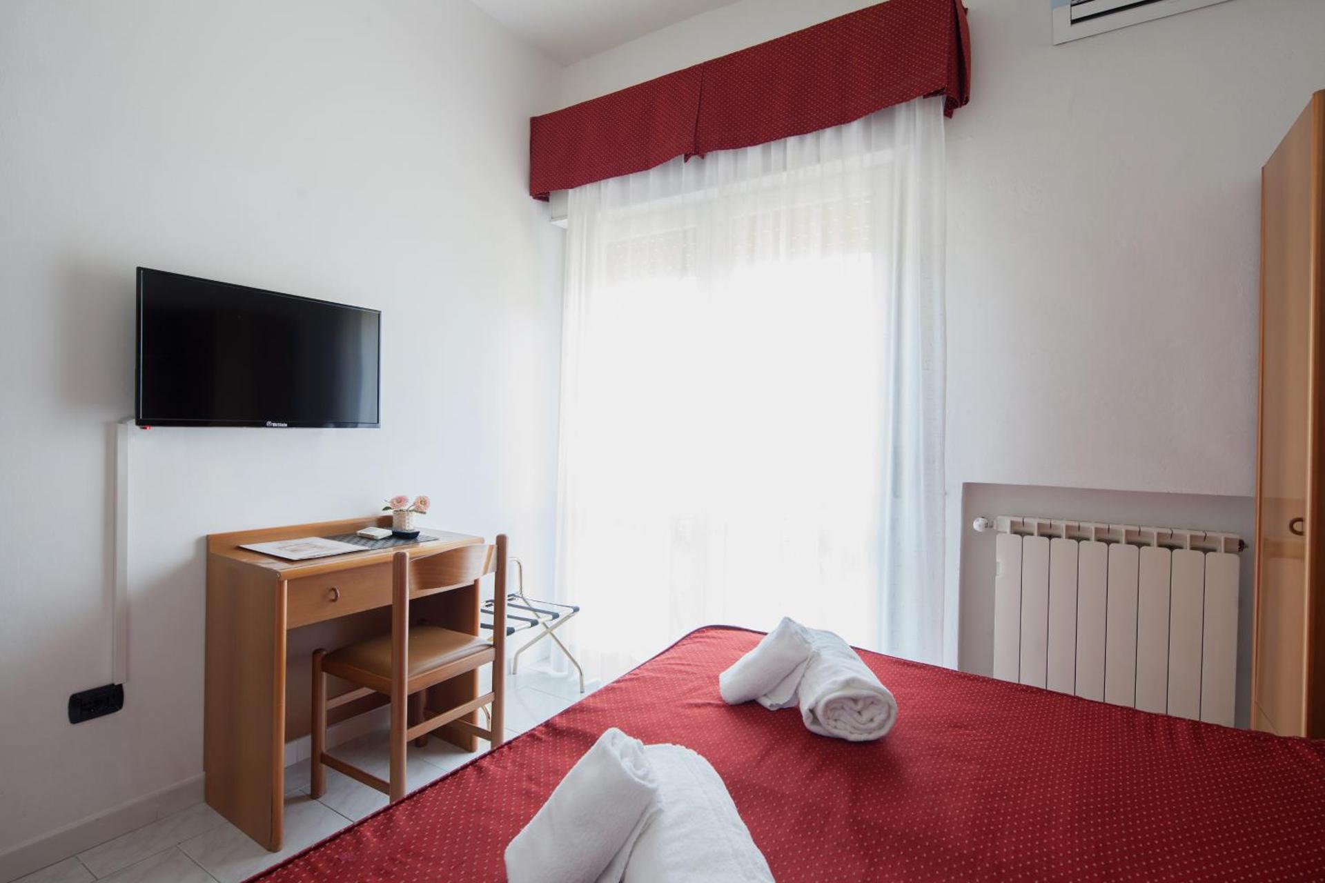Hotel Nella - Photo 47