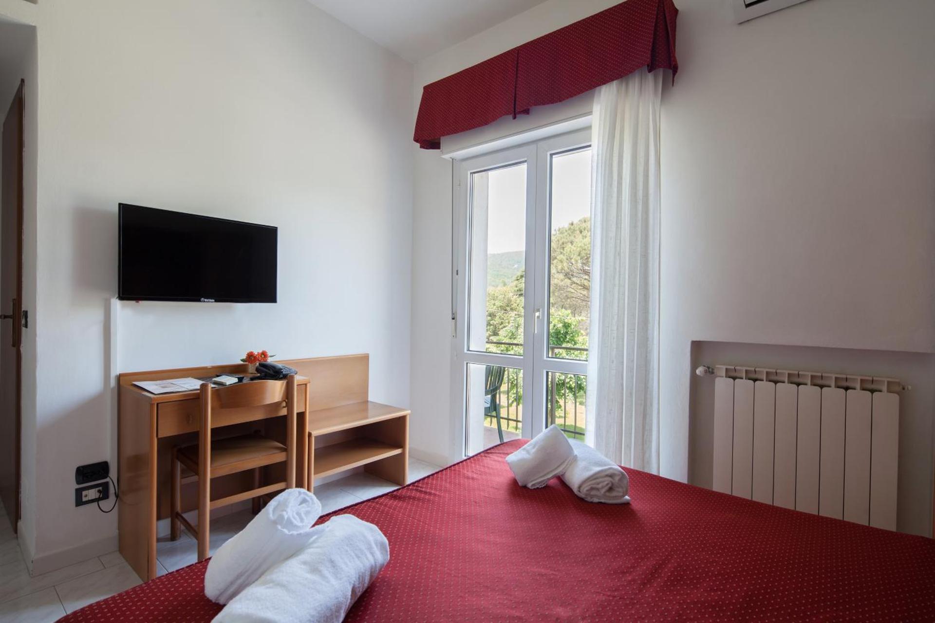 Hotel Nella - Photo 49