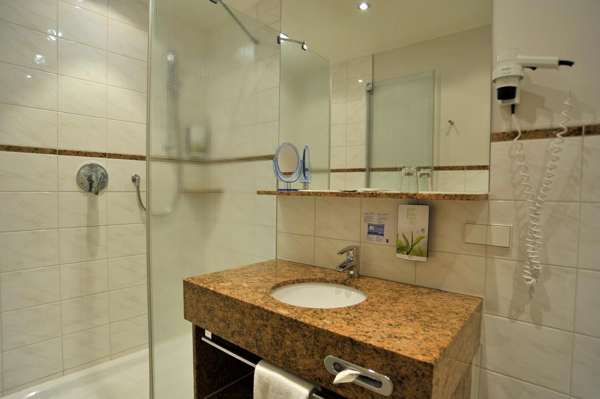 Hotel Concorde - Photo 38