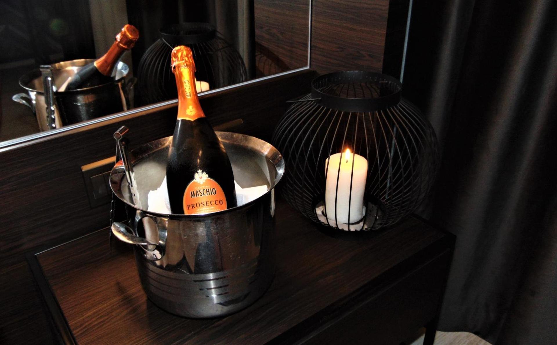 Almond Business Hotel - Photo 2