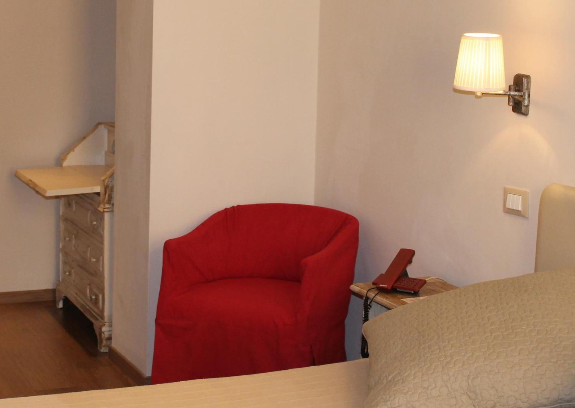 Hotel Touring - Photo 14