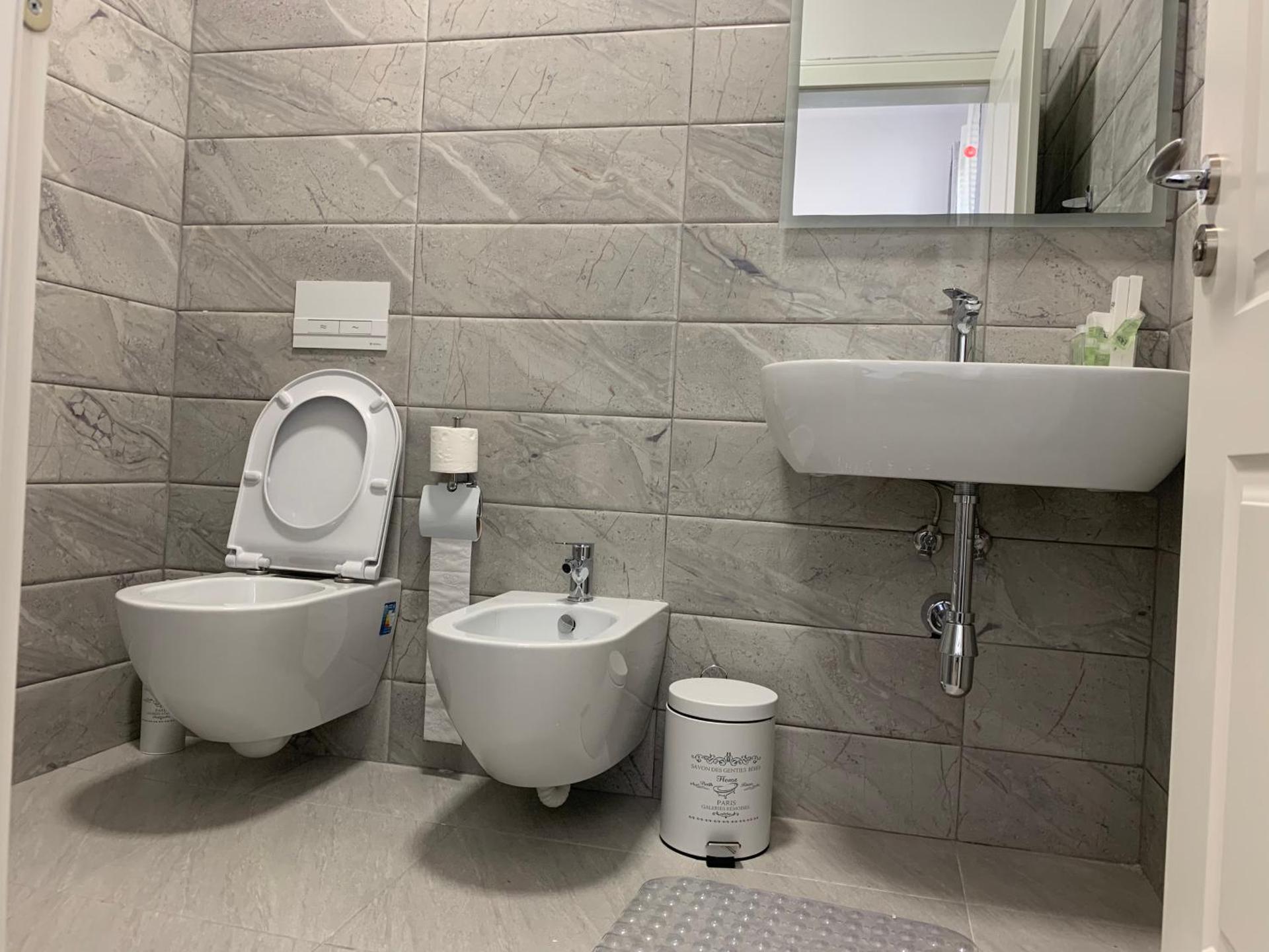 Hotel Jurgen - Photo 30