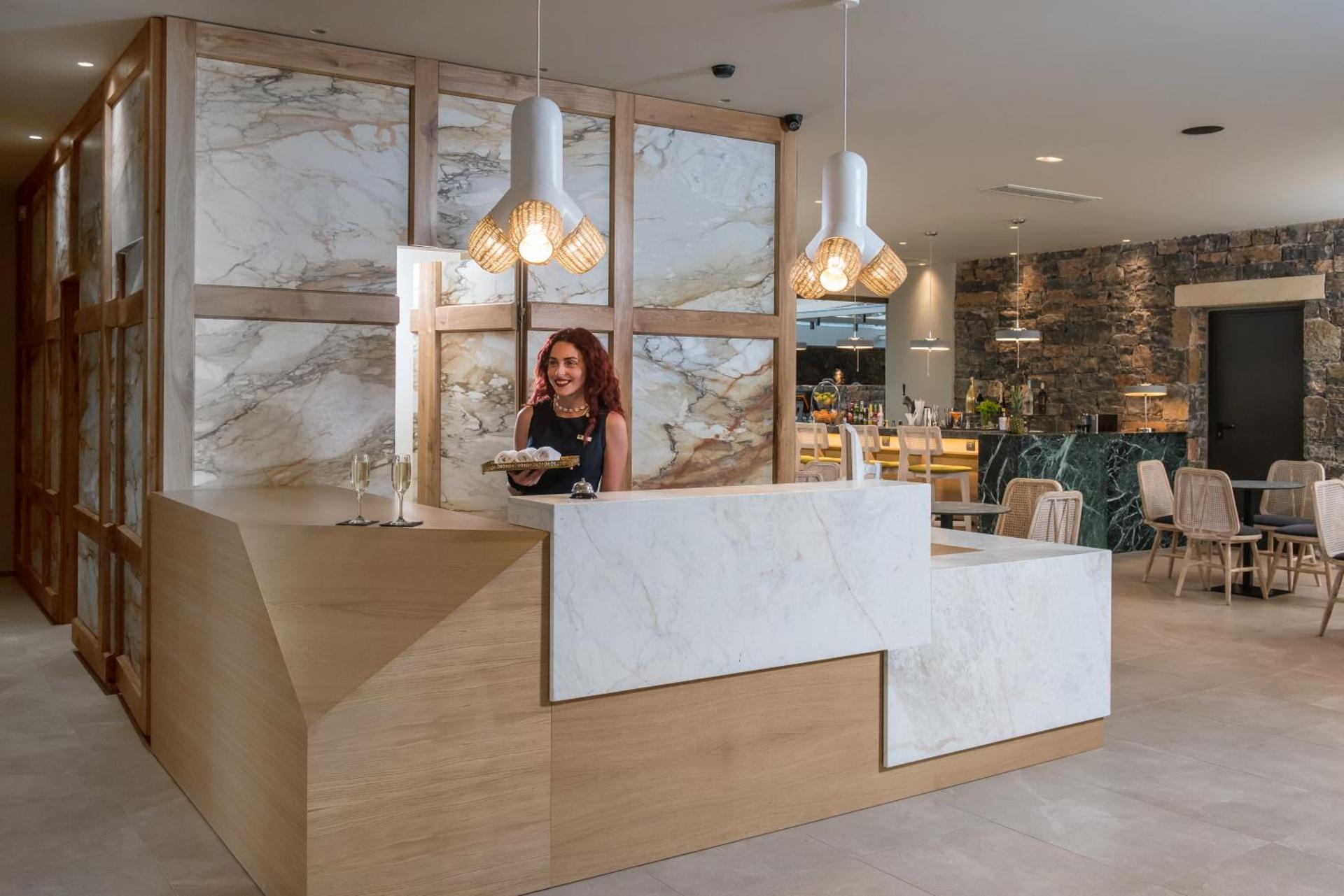 Petousis Hotel & Suites - Photo 13