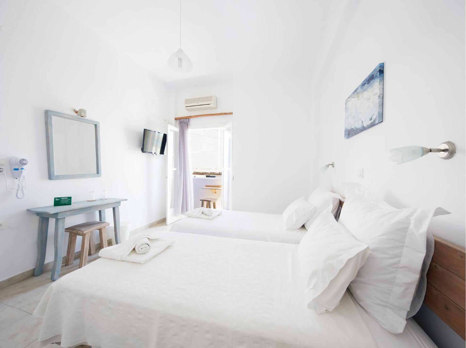 Londos Hotel - Photo 16