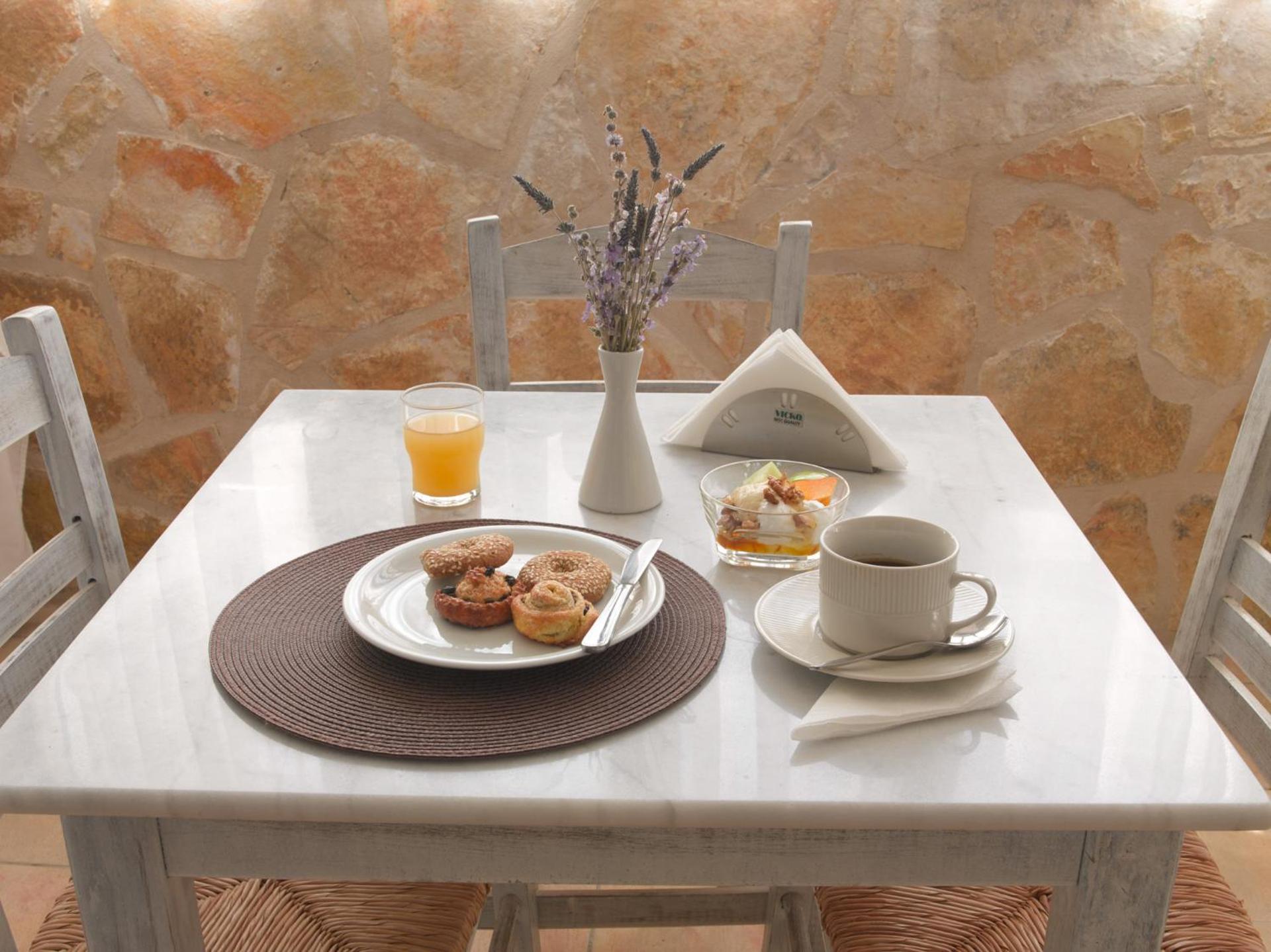 Londos Hotel - Photo 6