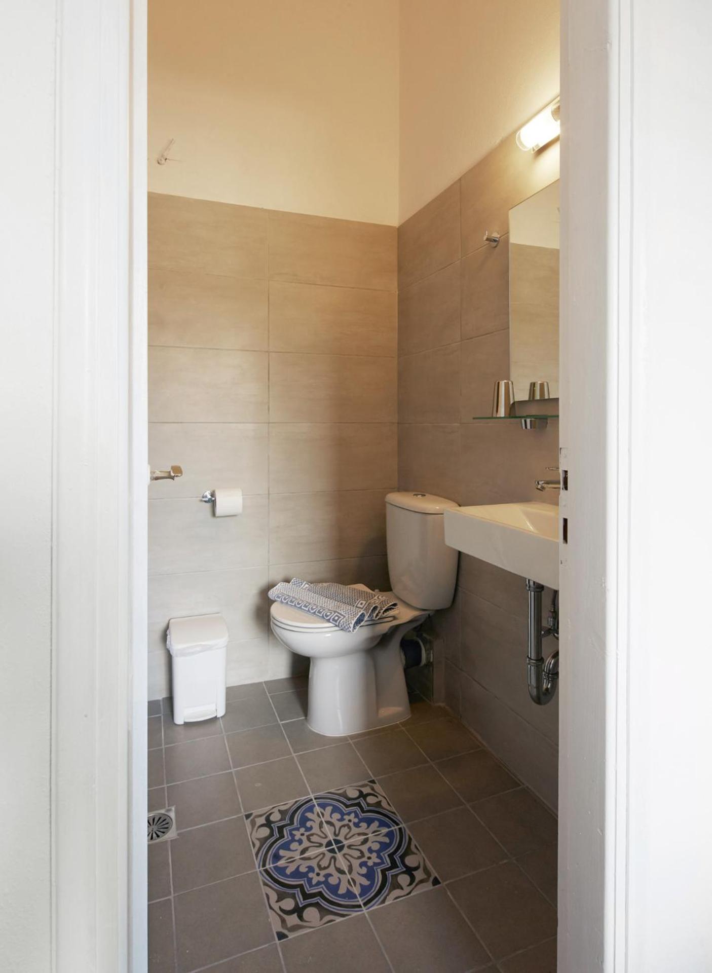 Londos Hotel - Photo 53