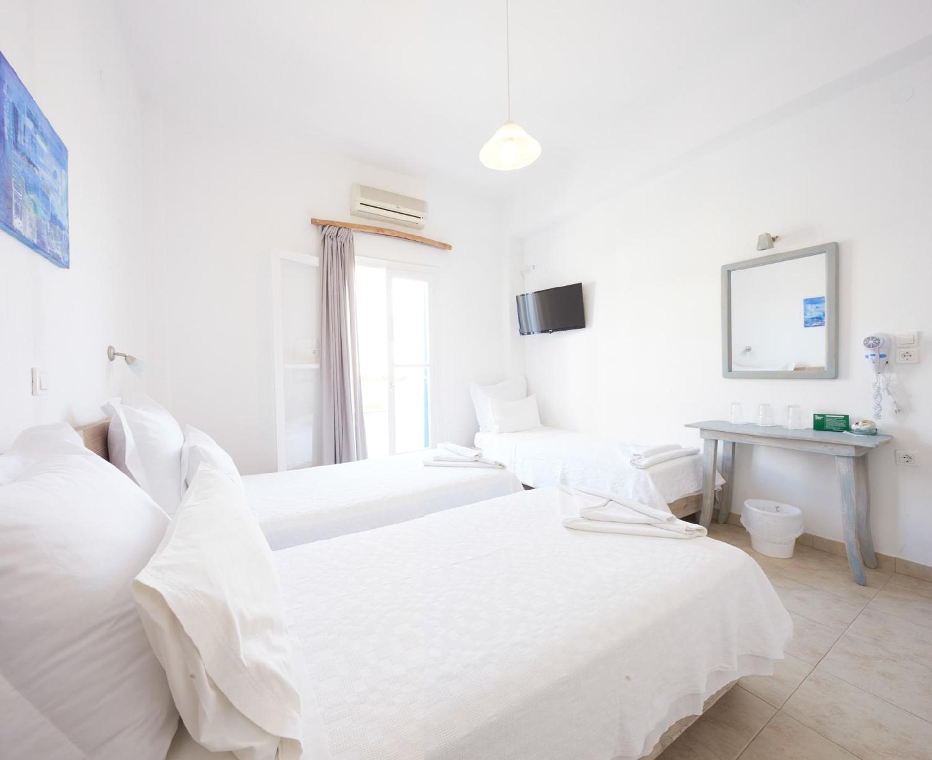 Londos Hotel - Photo 23