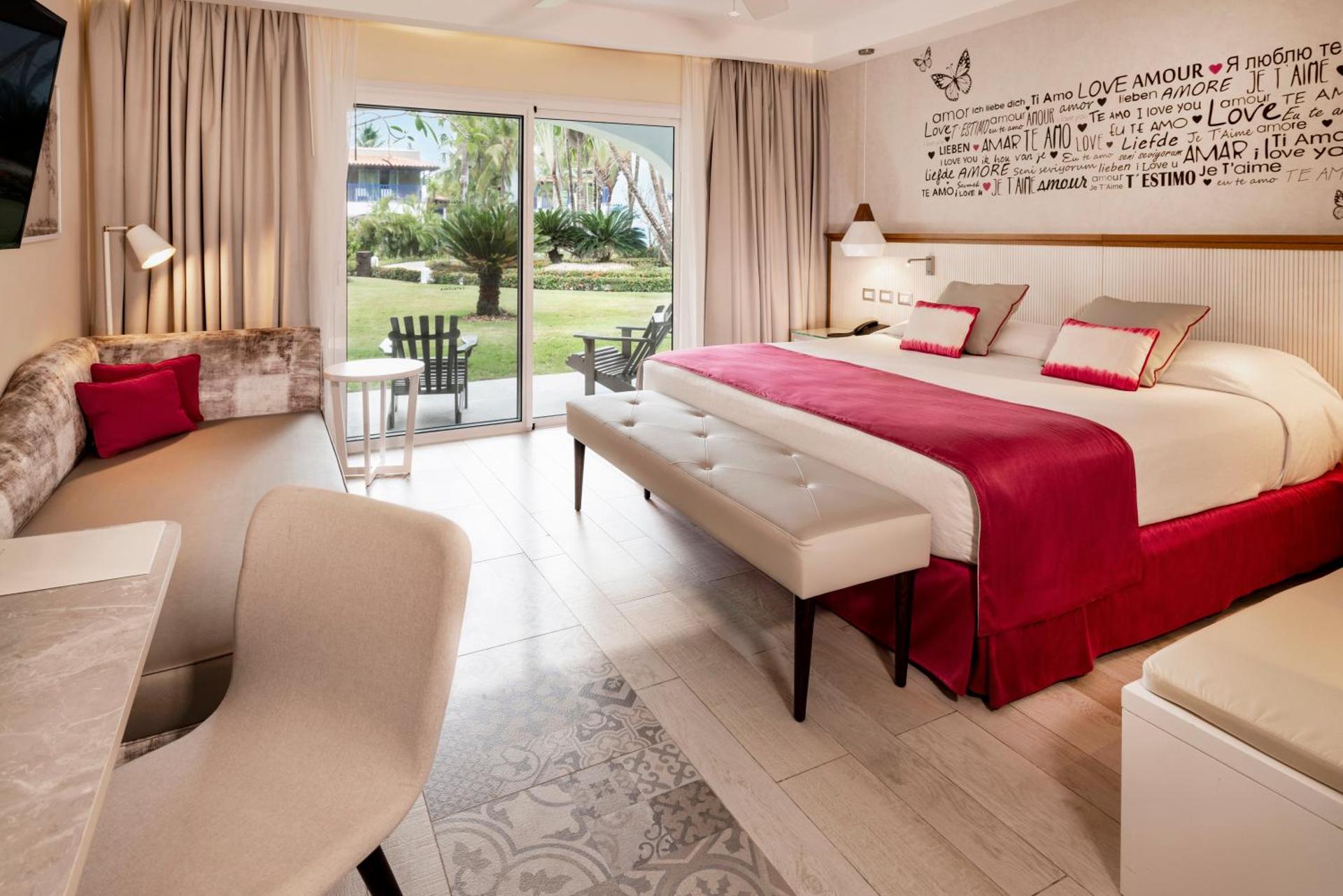 Privileged Romance Deluxe