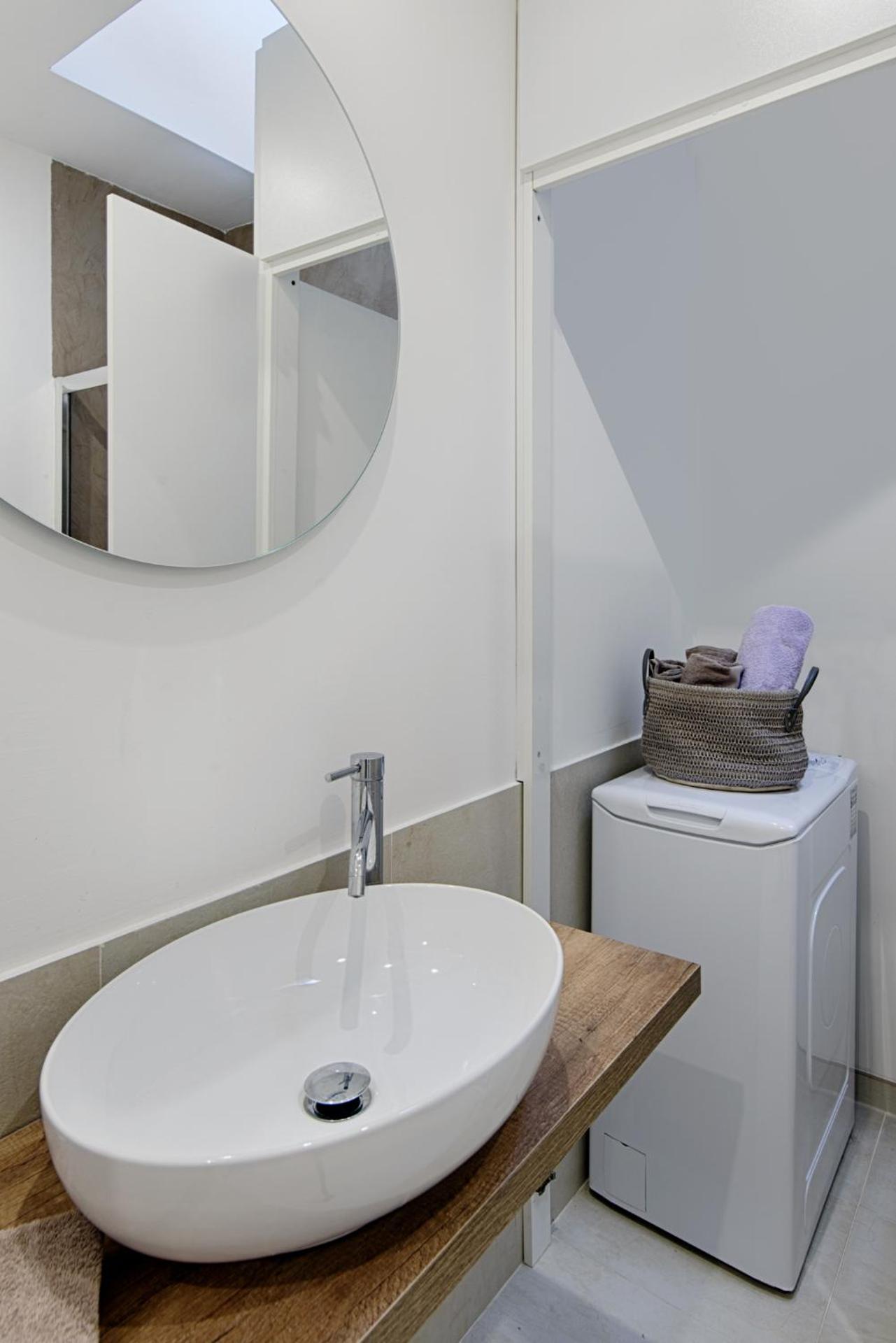 Rivabella Deluxe Apartments - Photo 42