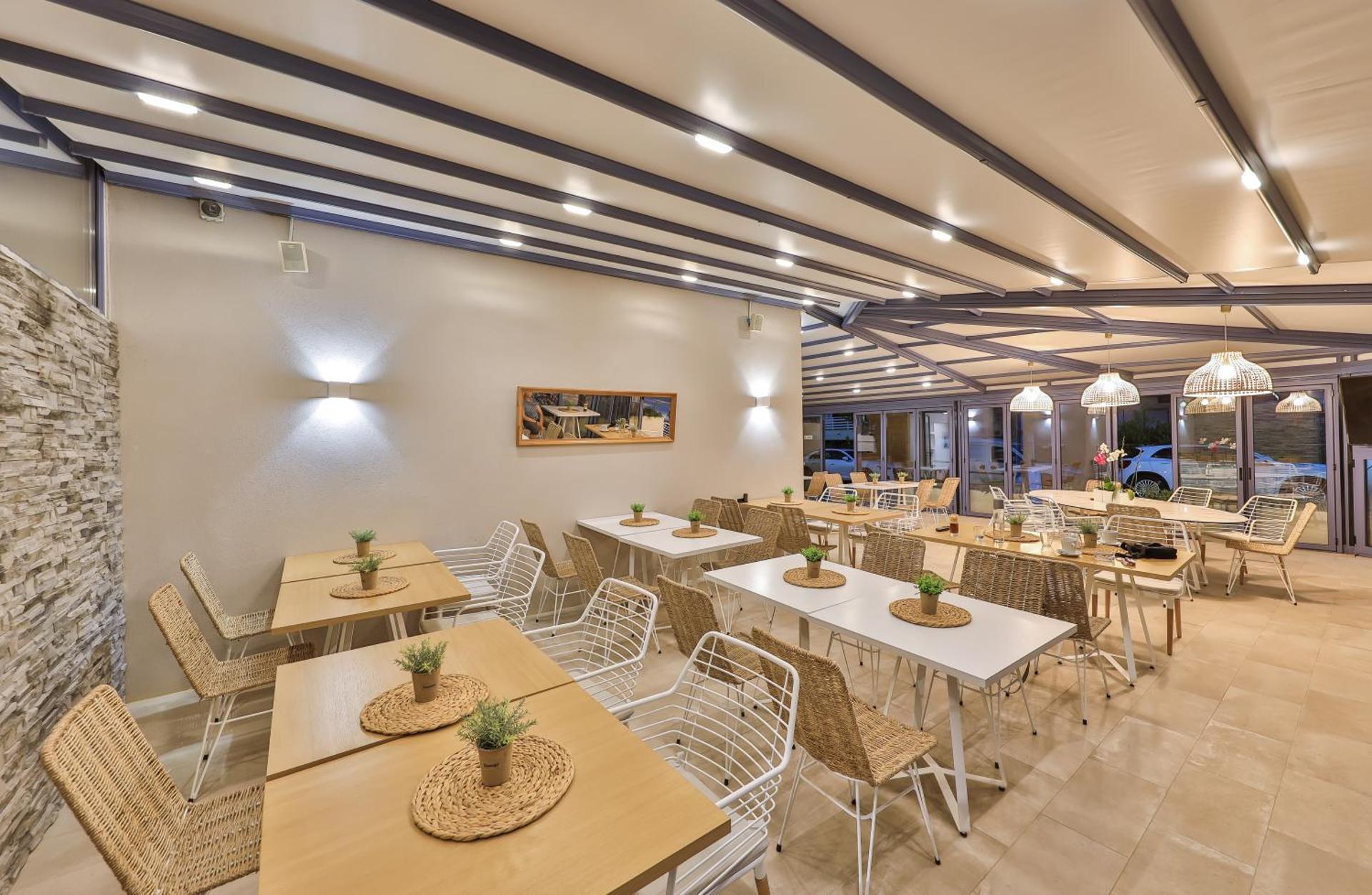 Dias Hotel - Photo 37
