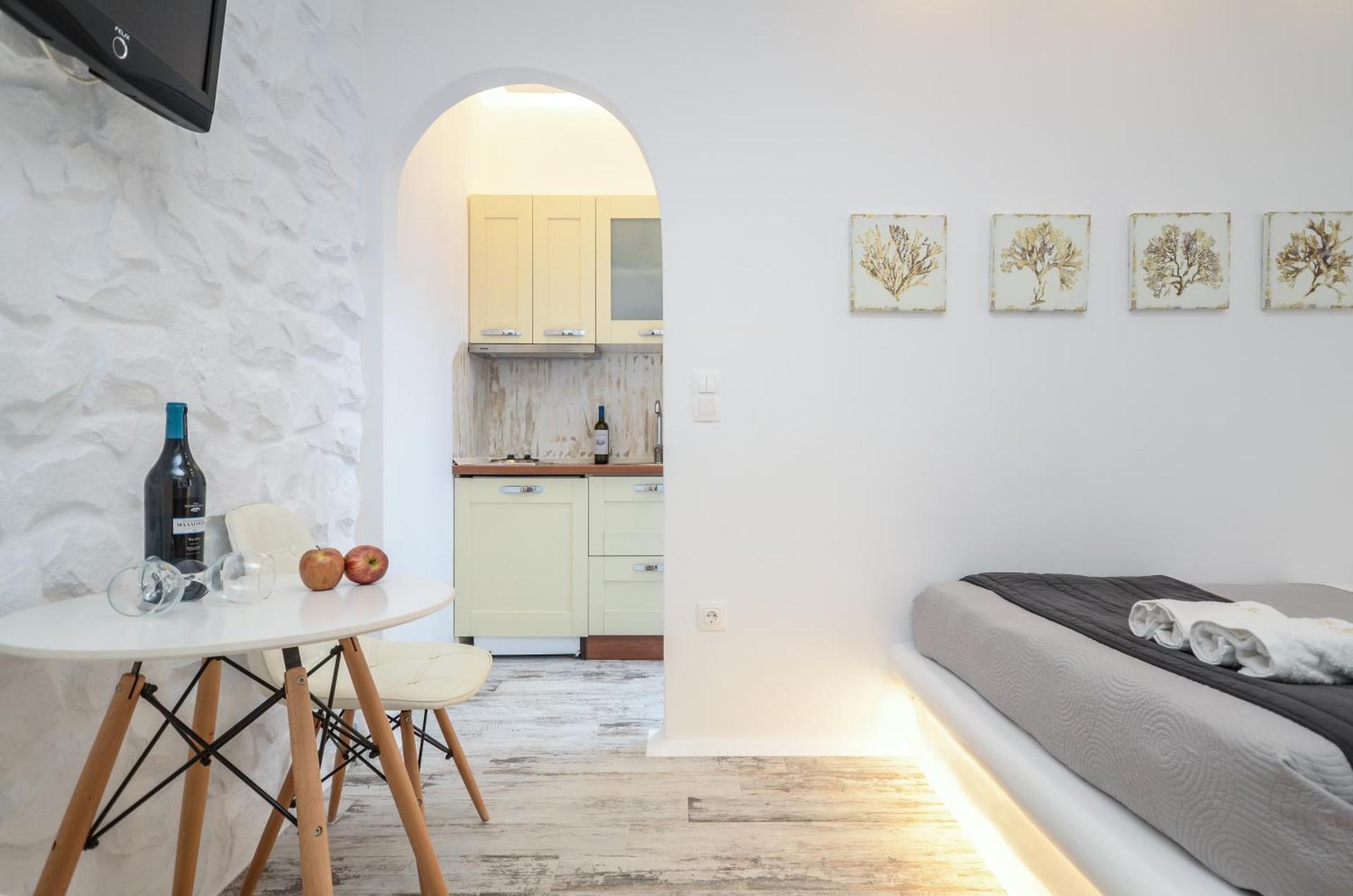 Valena Mare Suites & Apartments - Photo 25