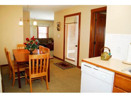 Highland House - Photo 18