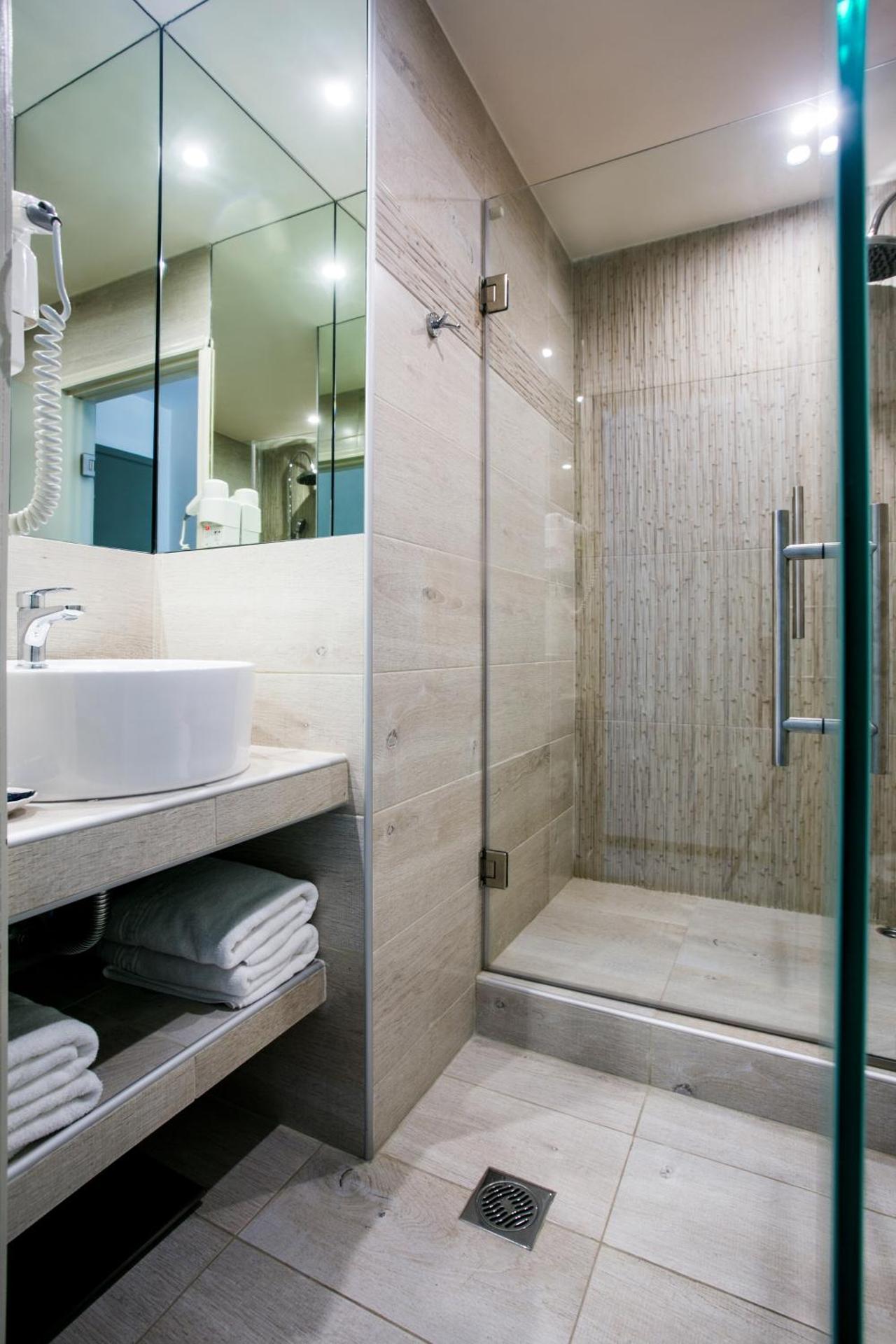 Kenta Beach Hotel - Photo 4
