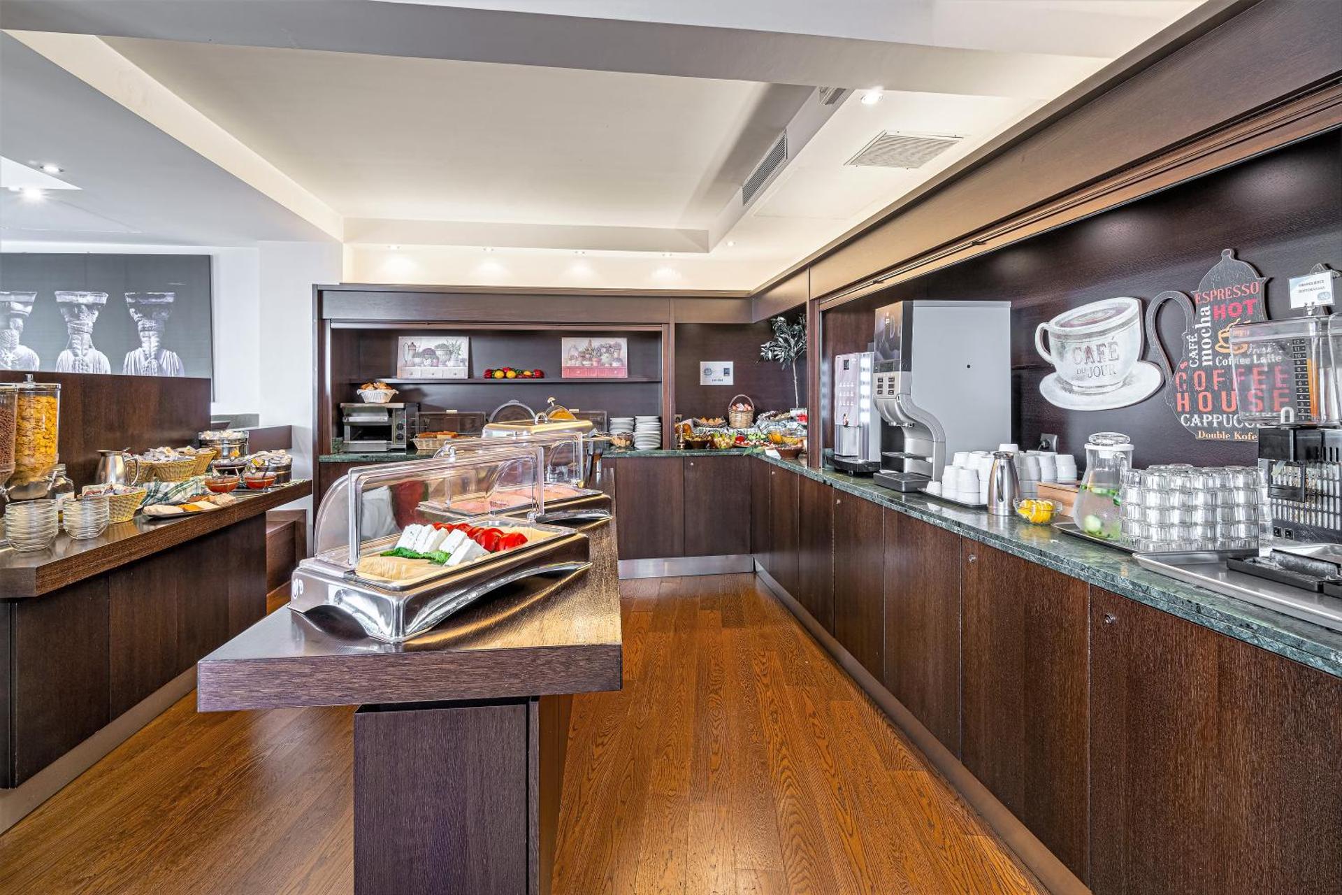 Plaka Hotel - Photo 15