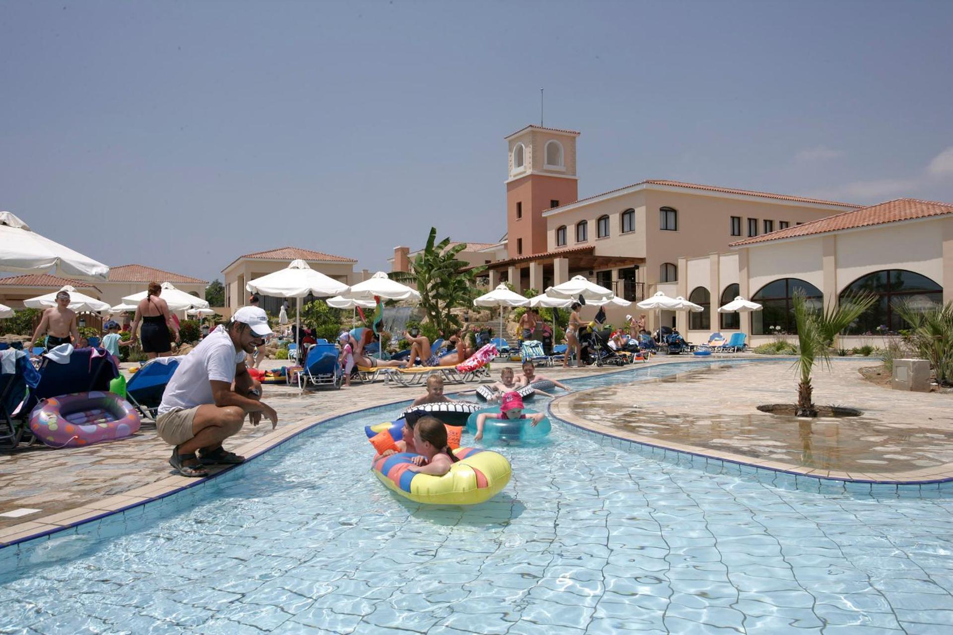 Avanti Holiday Village - Photo 2