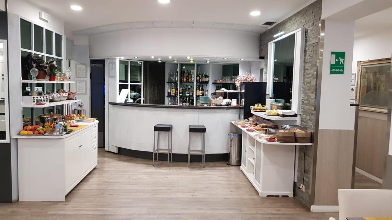 Hotel Perugino - Photo 17