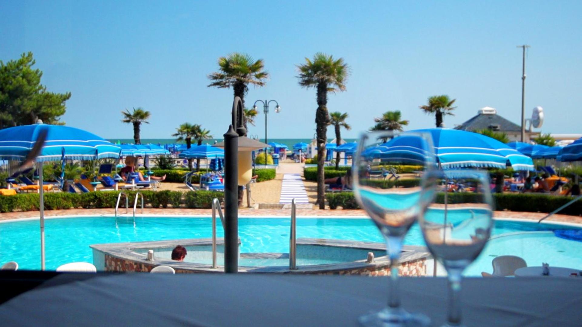 Regent's Hotel - Photo 15