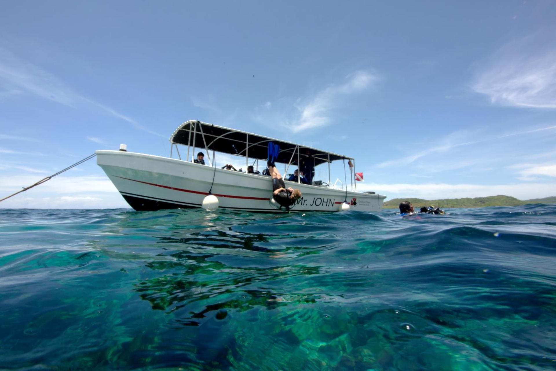 Barefoot Cay Resort - Photo 18