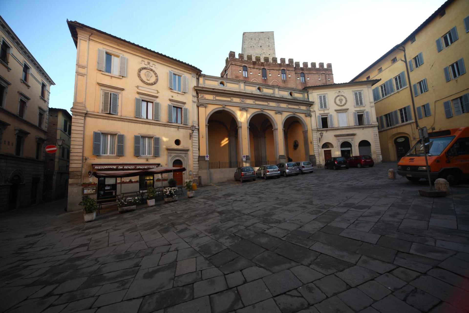 Hotel La Perla - Photo 28