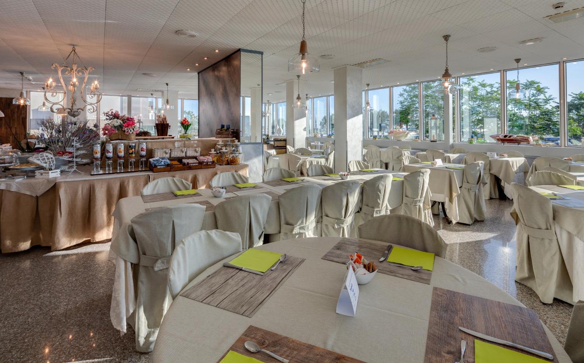 Best Western Maison B Hotel - Photo 146