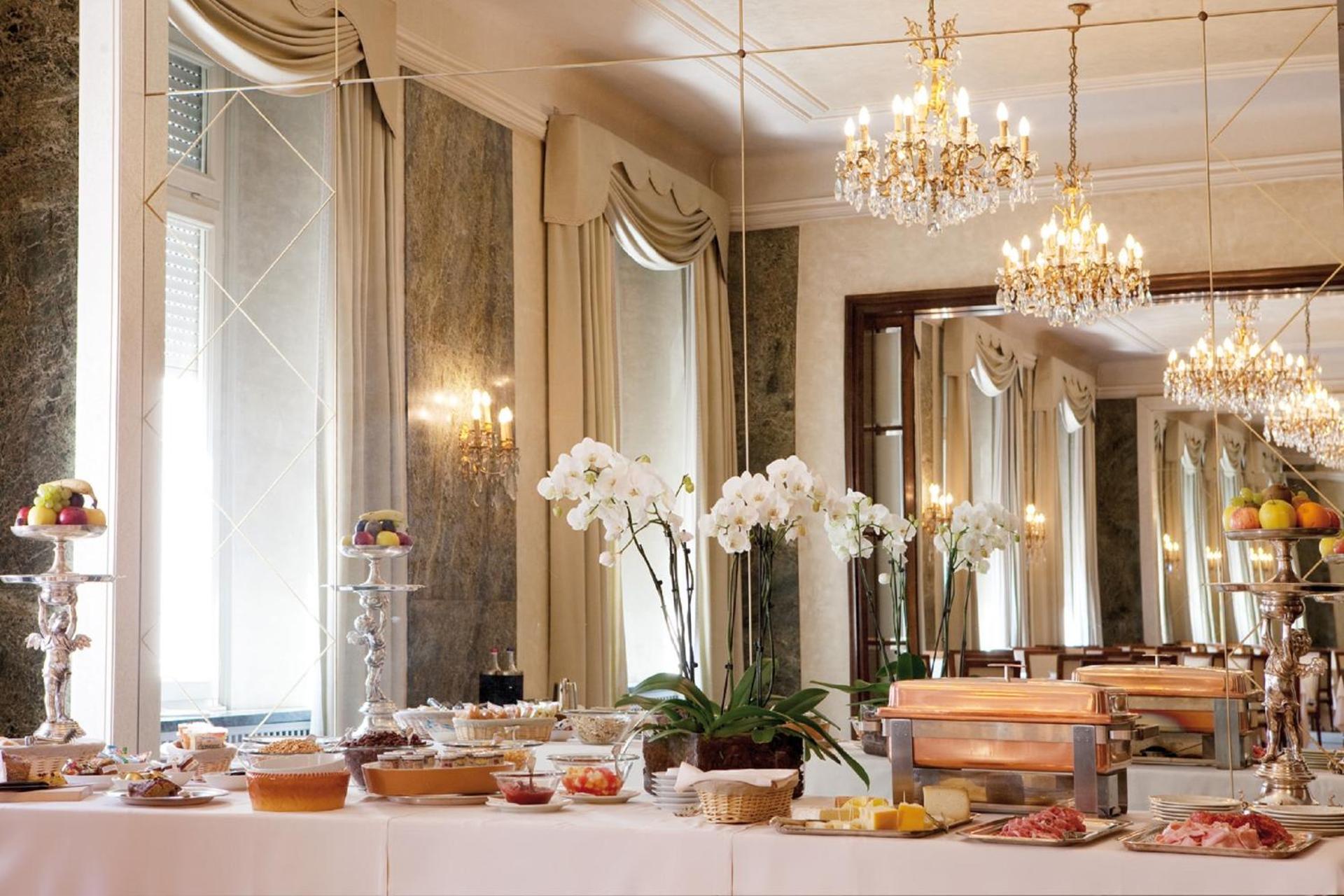 Hotel Vittoria - Photo 20