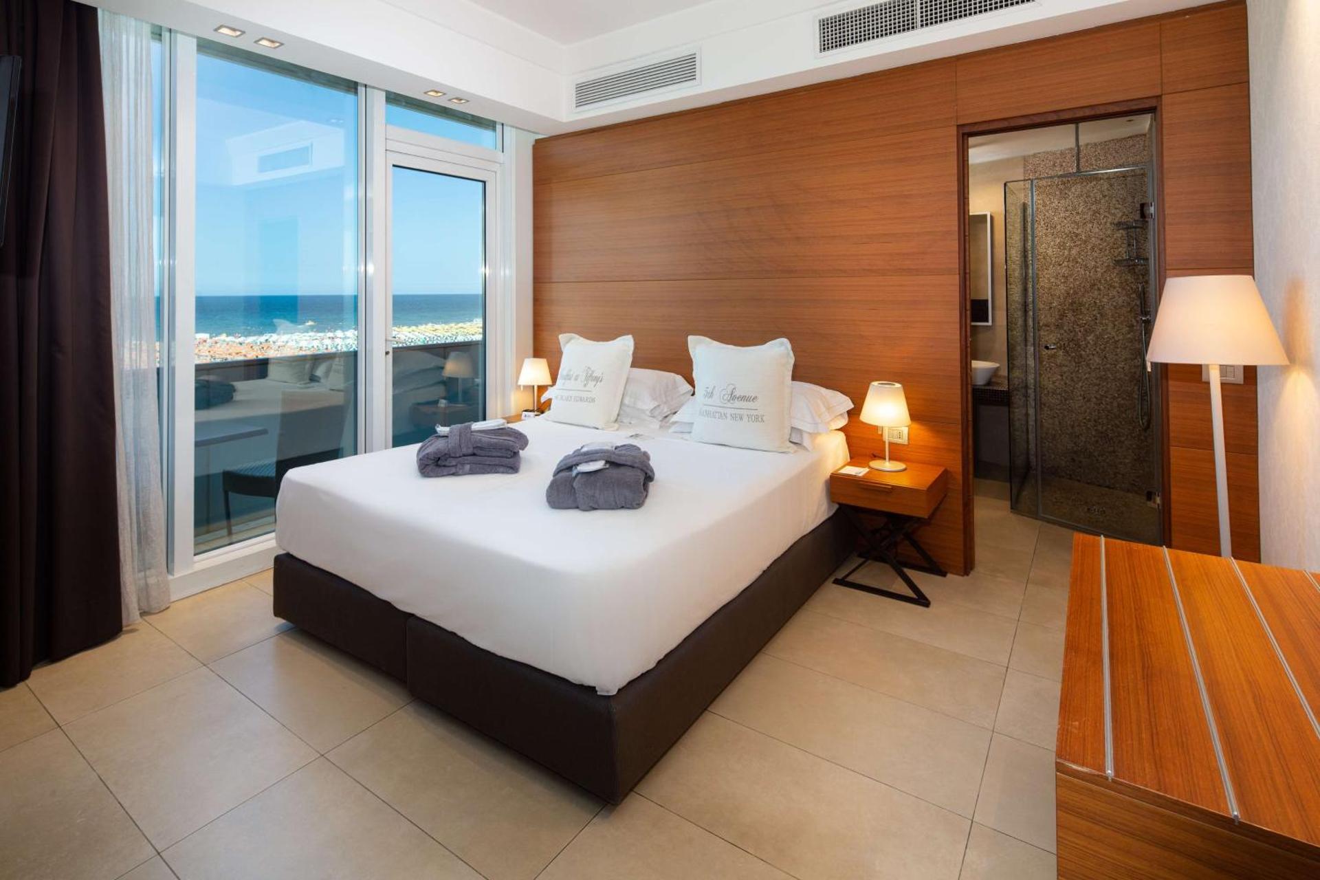 Best Western Maison B Hotel - Photo 37