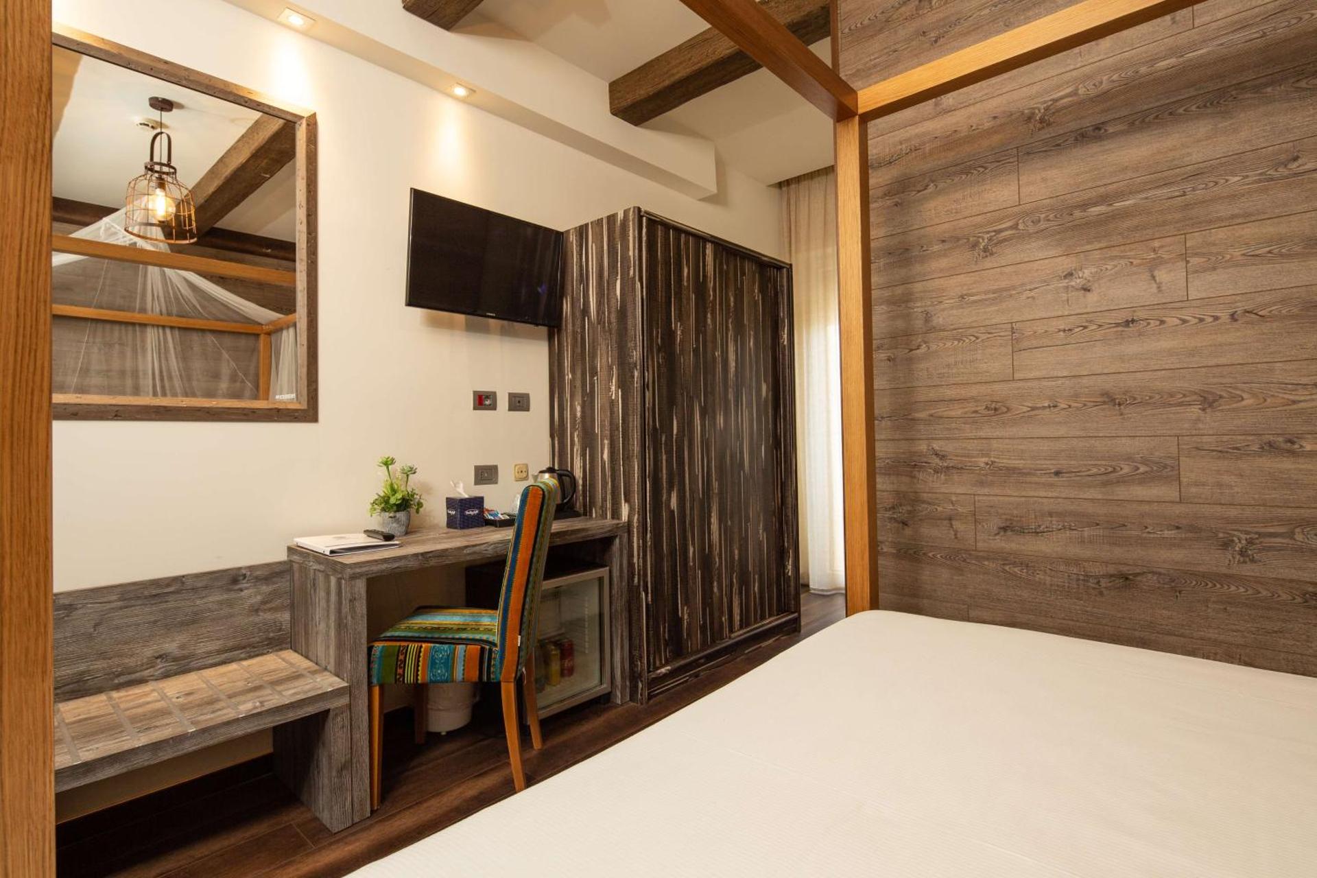 Best Western Maison B Hotel - Photo 7