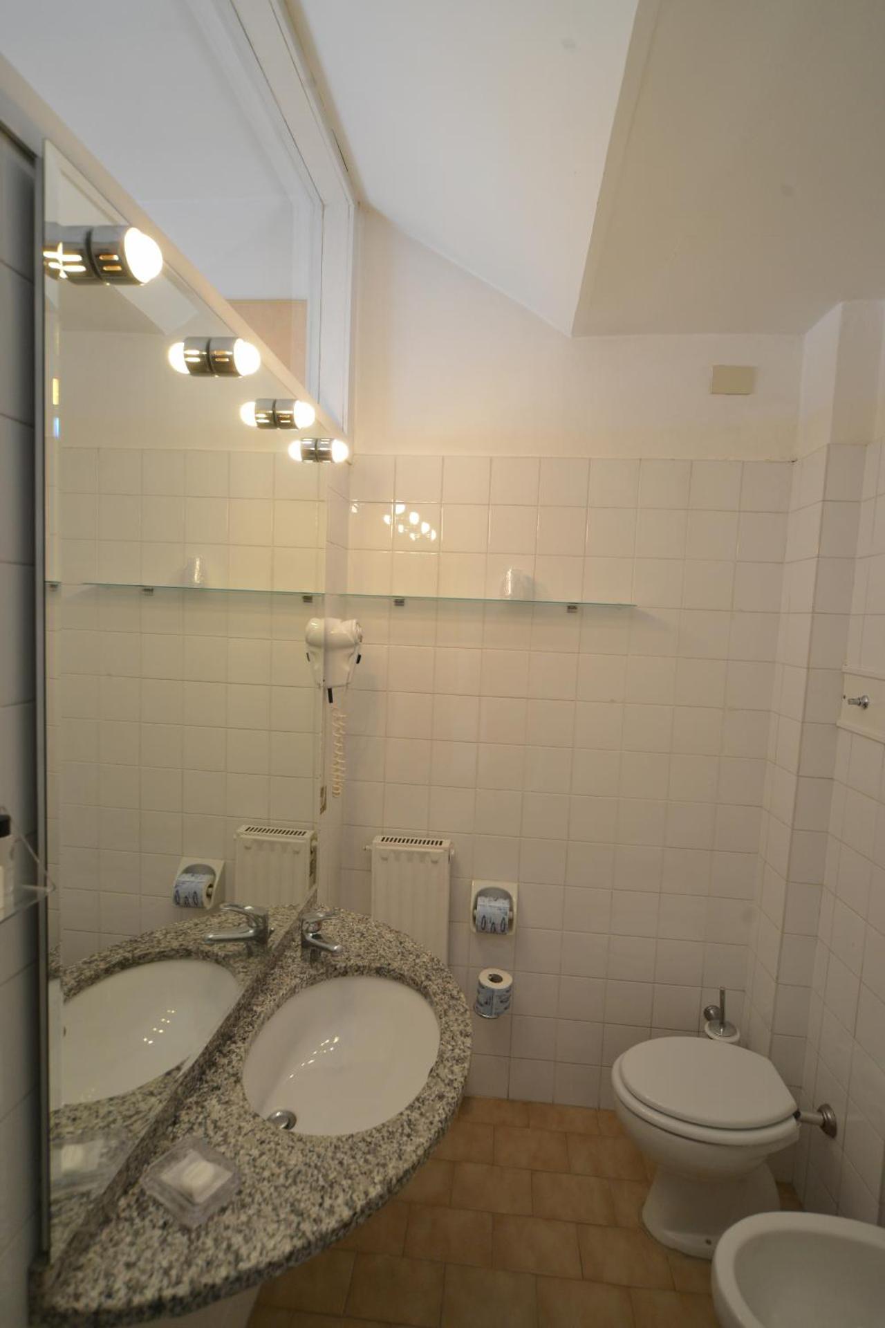 Hotel Santa Maria - Photo 53