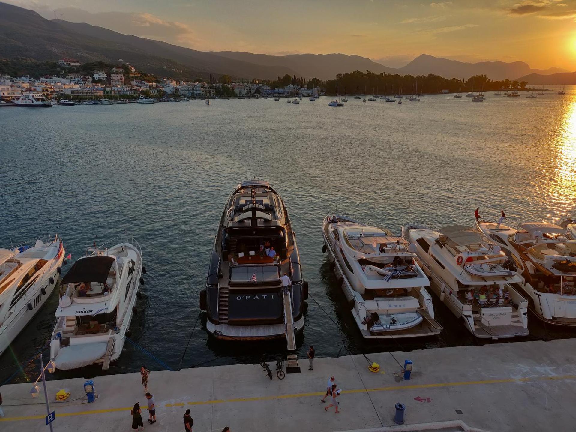 The Manessi City Boutique Hotel - Photo 52