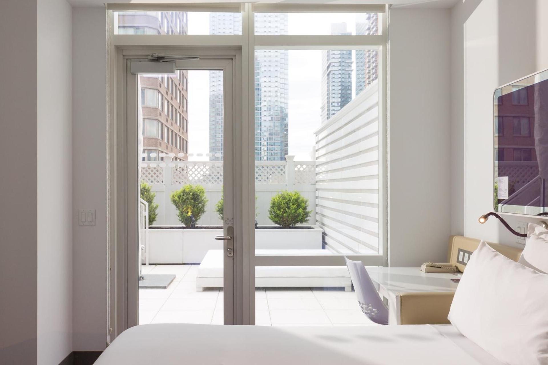 YOTEL New York Times Square - Photo 29