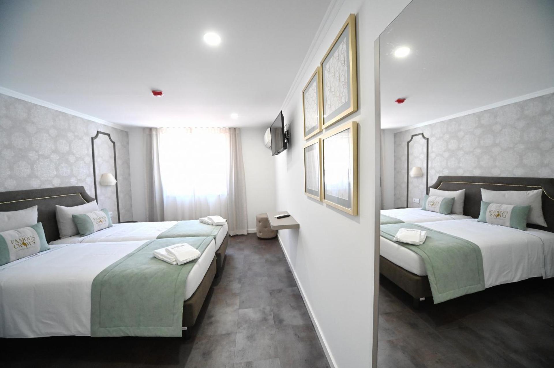 Famous Crows Lisbon Suites - Photo 52