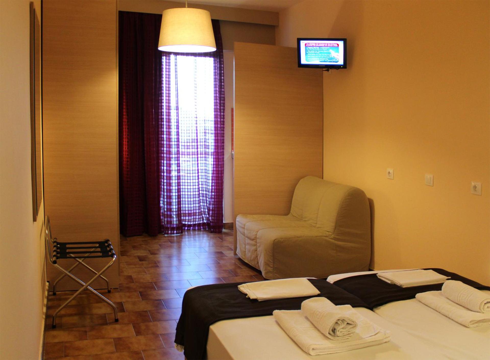 Philoxenia Hotel & Studios - Photo 6
