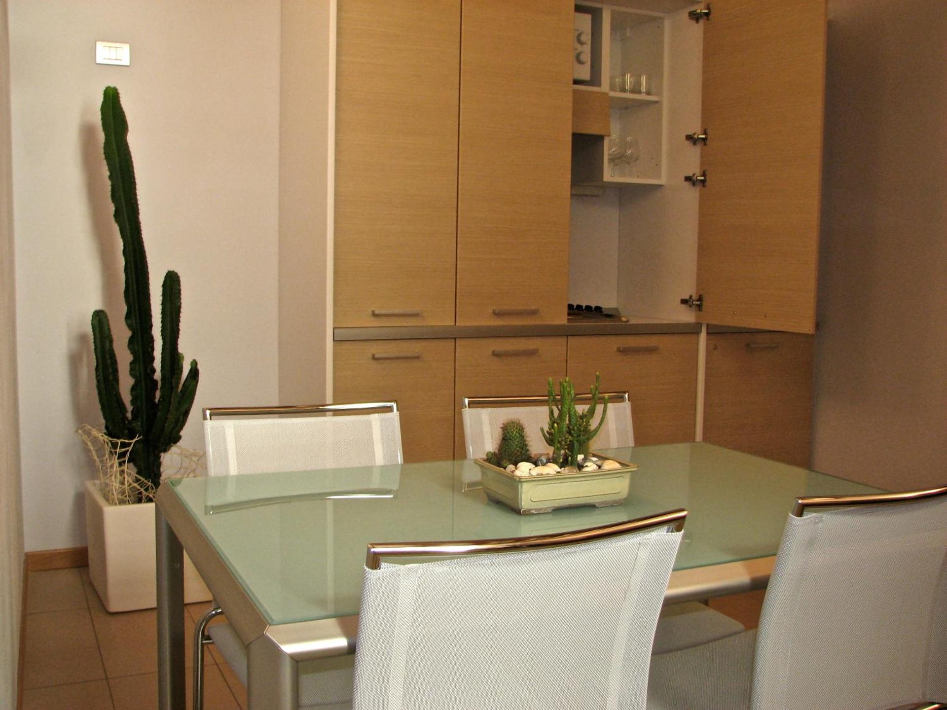 Parizzi Suites&Studio Restaurant - Photo 33